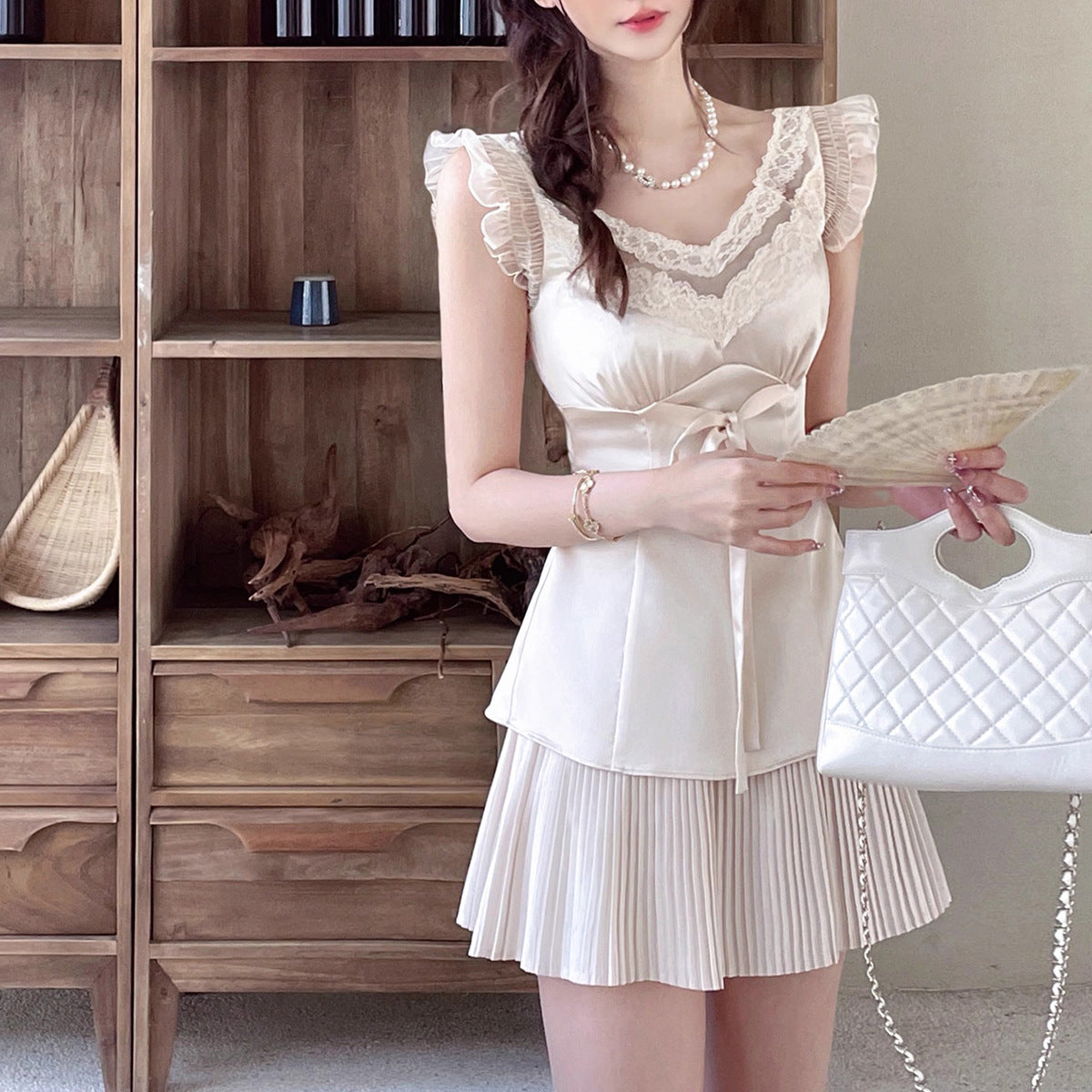 Sexy Sheer Lace Trim V-Neck Fitted Sleeveless Top for Women