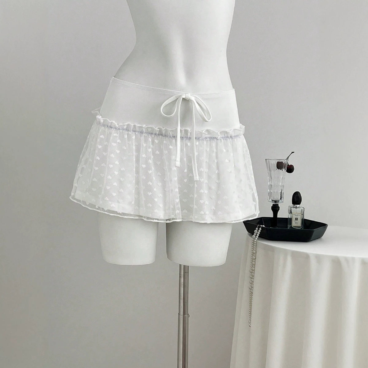Lace low waisted short skirt