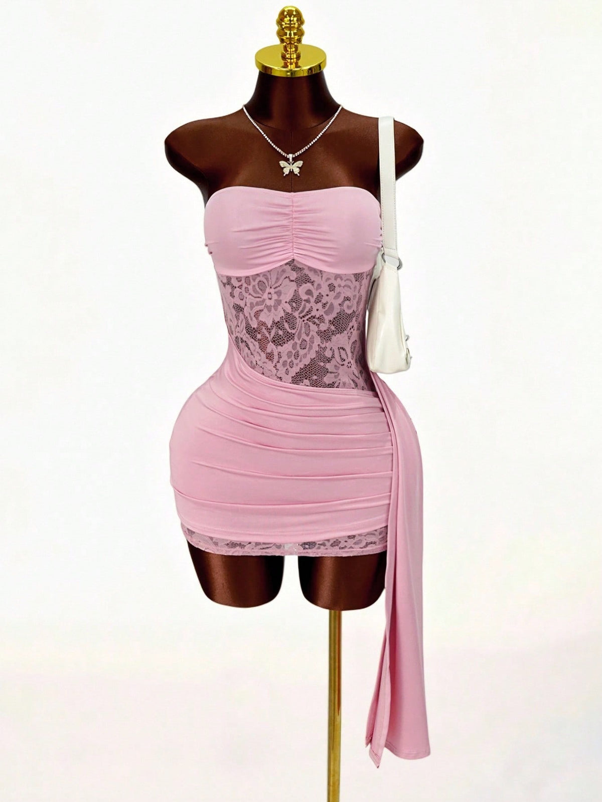Sleeveless hollowed out slim fit dress