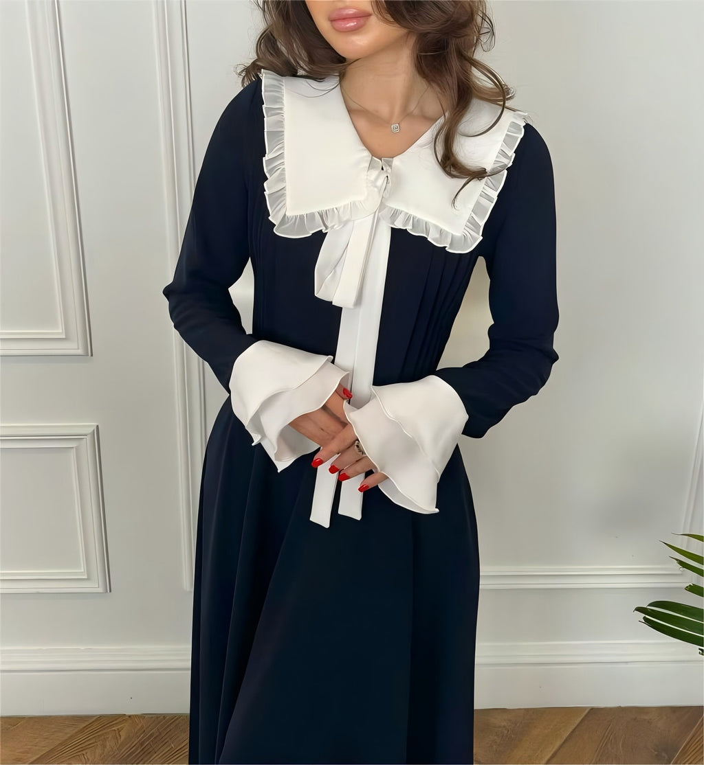 Sweetheart Neckline Flared Sleeve Retro Tie-up Elegant Long Dress