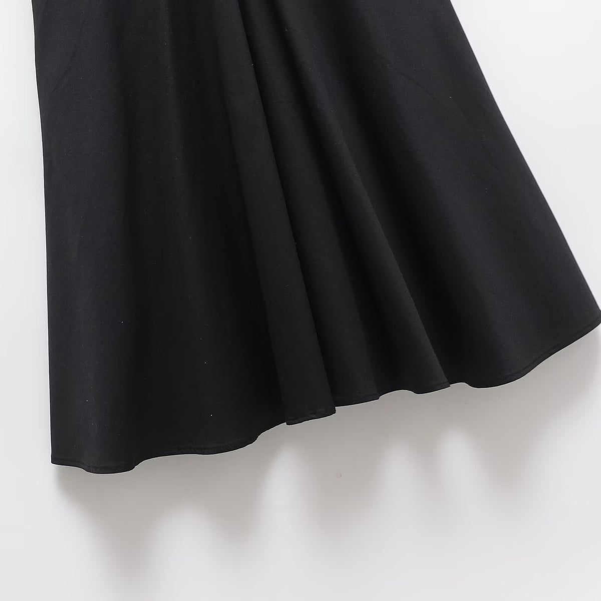 Hot girl V-neck sexy backless camisole dress