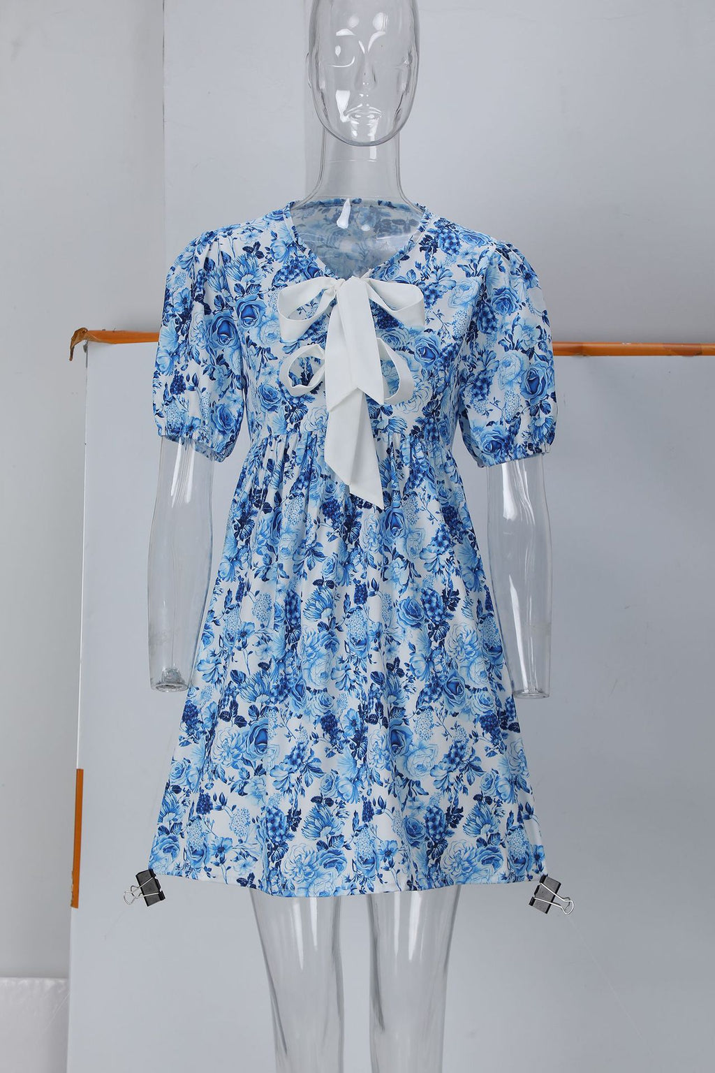 Loose short sleeved women's dress