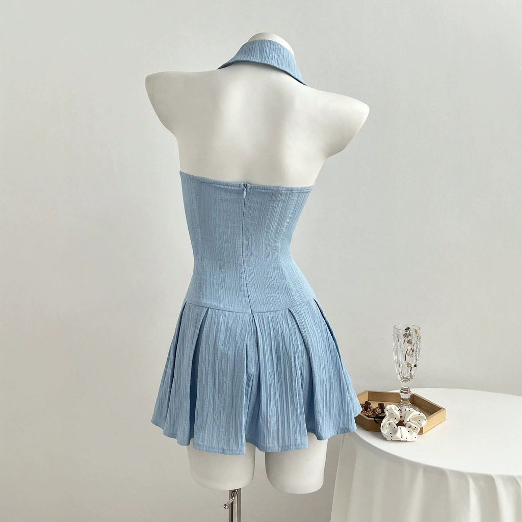 V-neck sleeveless dress