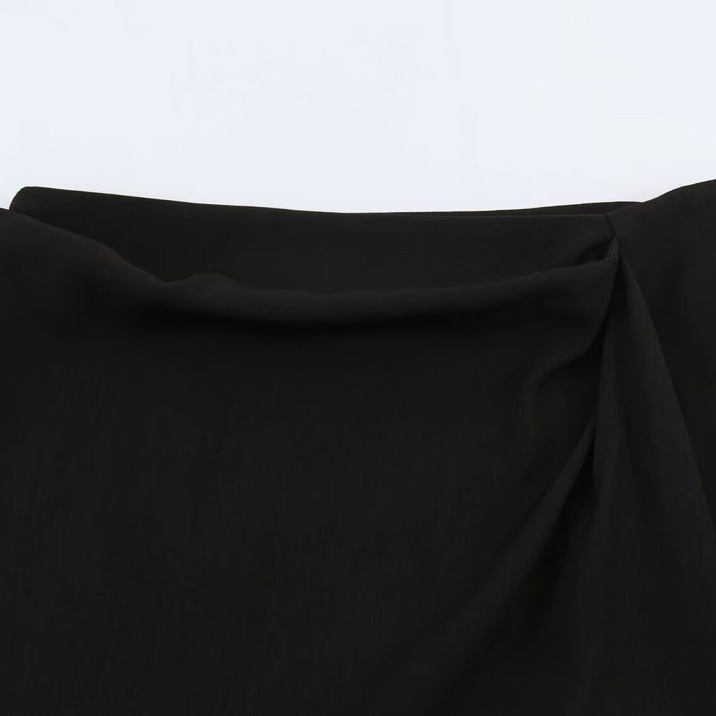Spicy girl's minimalist and versatile asymmetrical short skirt