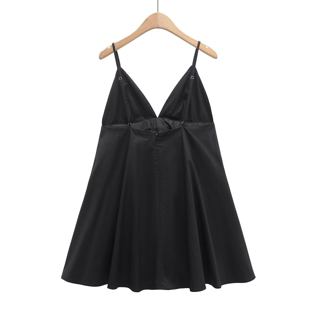 Hot girl V-neck sexy backless camisole dress