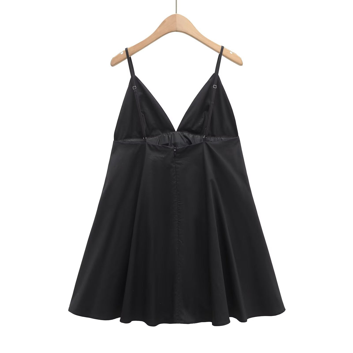 Hot girl V-neck sexy backless camisole dress