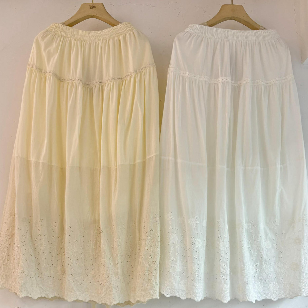 Double layered loose solid color A-line skirt