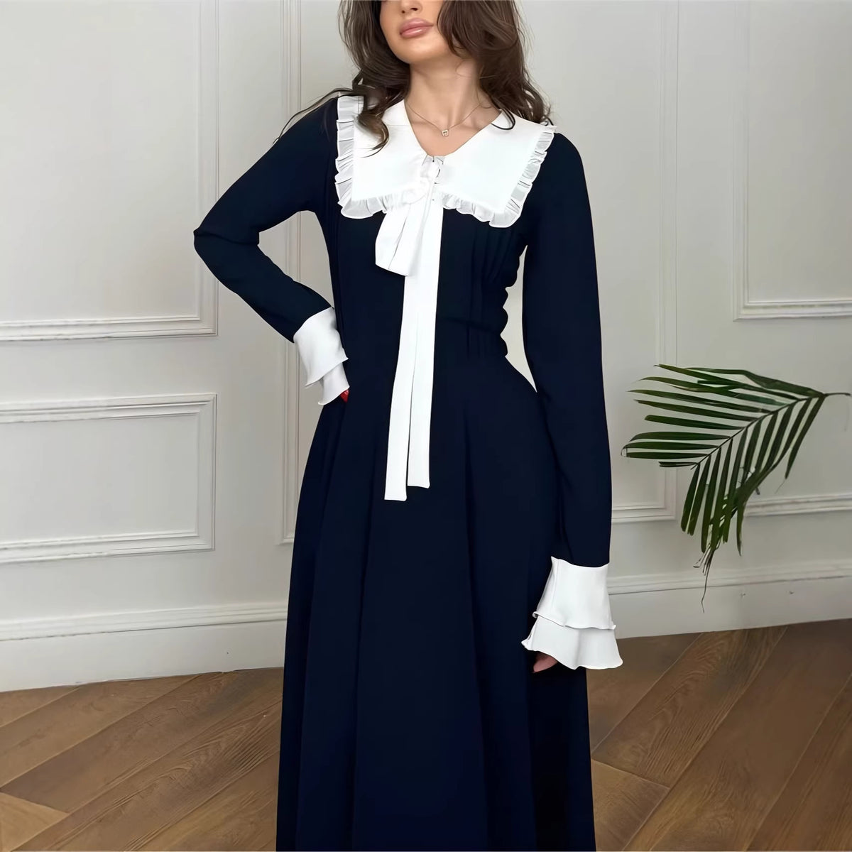 Sweetheart Neckline Flared Sleeve Retro Tie-up Elegant Long Dress