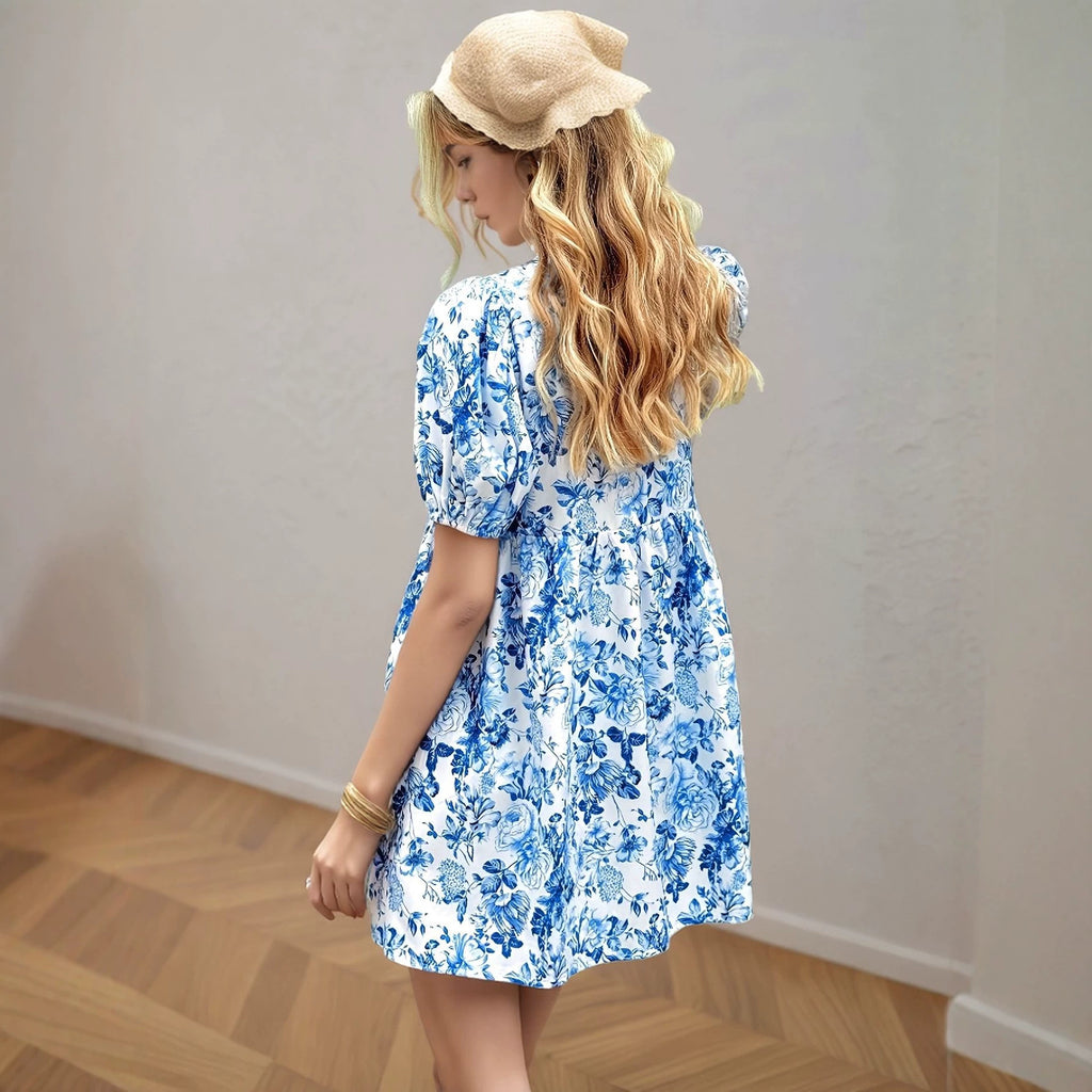 Loose short sleeved women's dress