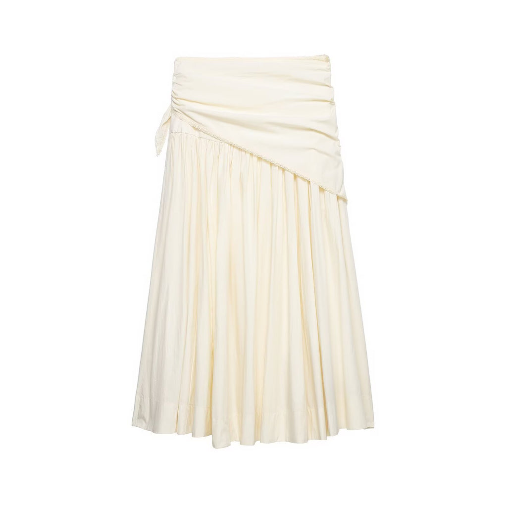 Commuting style fluffy scarf adorned with MIDI skirt