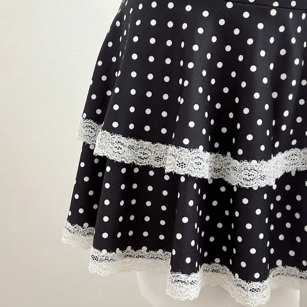Polka dot lace waist cinching short skirt