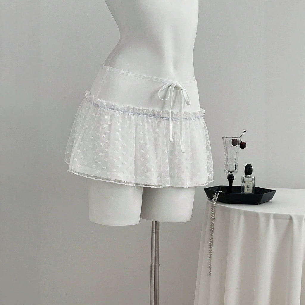 Lace low waisted short skirt